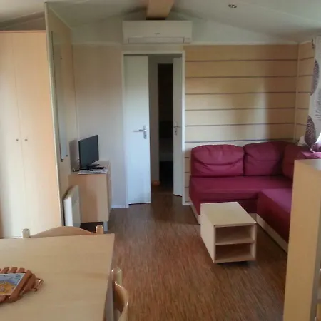 Mobilhomes De Particuliers Plage *